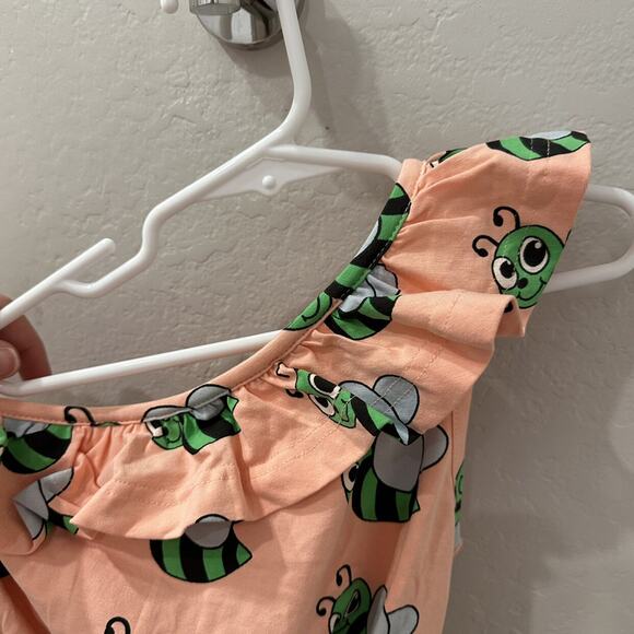 NWT Hugo Loves Tiki Peach Bees One Shoulder Romper - Picture 2 of 7